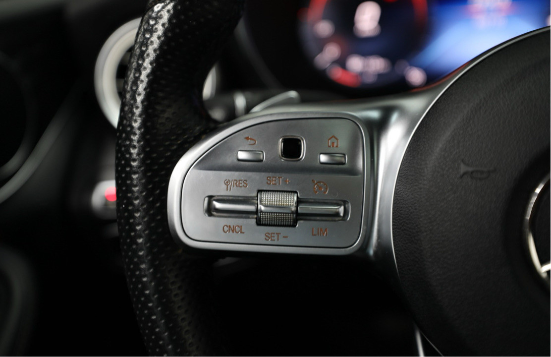 Mercedes Benz C-Class - Image 7