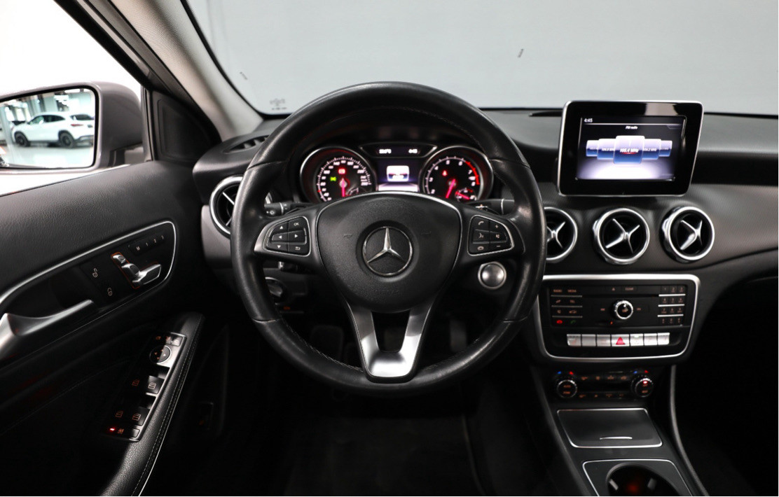 Mercedes Benz GLA - Image 7
