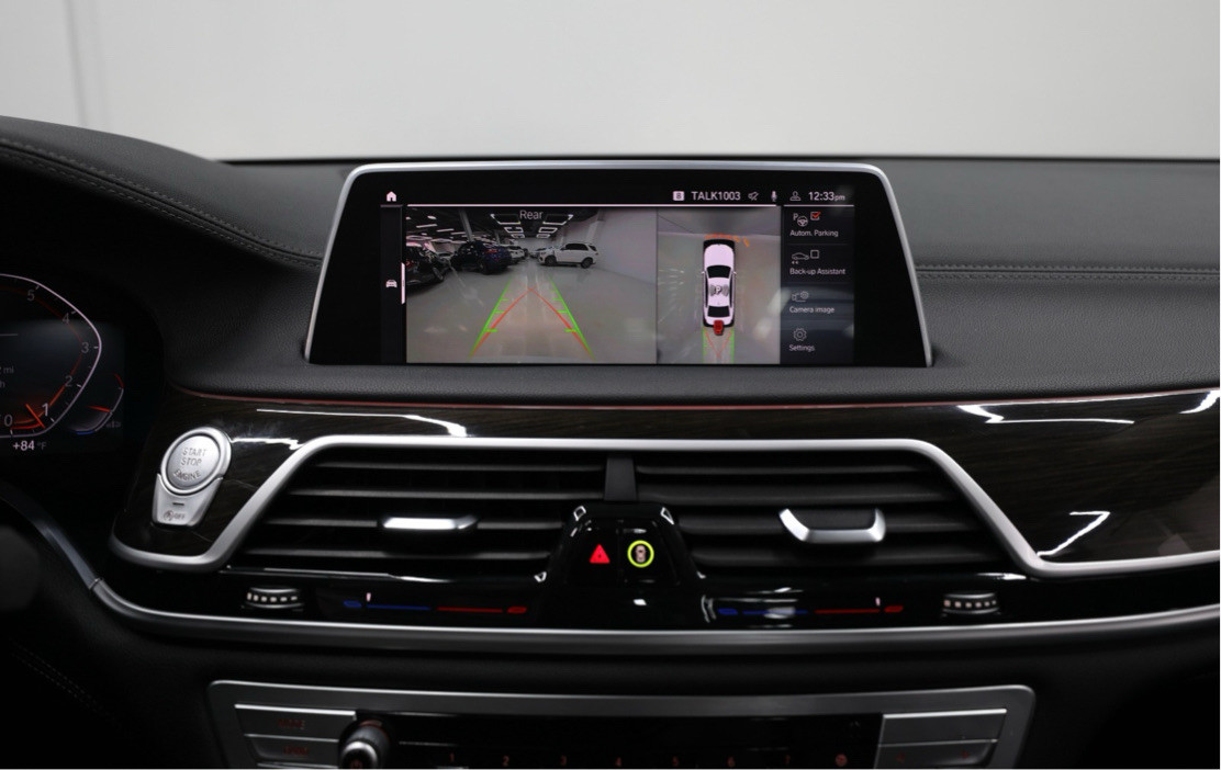 BMW 7-Series - Image 10
