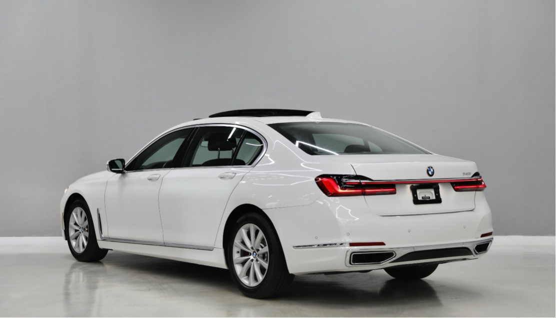 BMW 7-Series - Image 7
