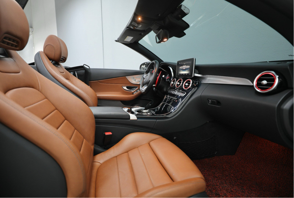 Mercedes Benz C-Class - Image 10
