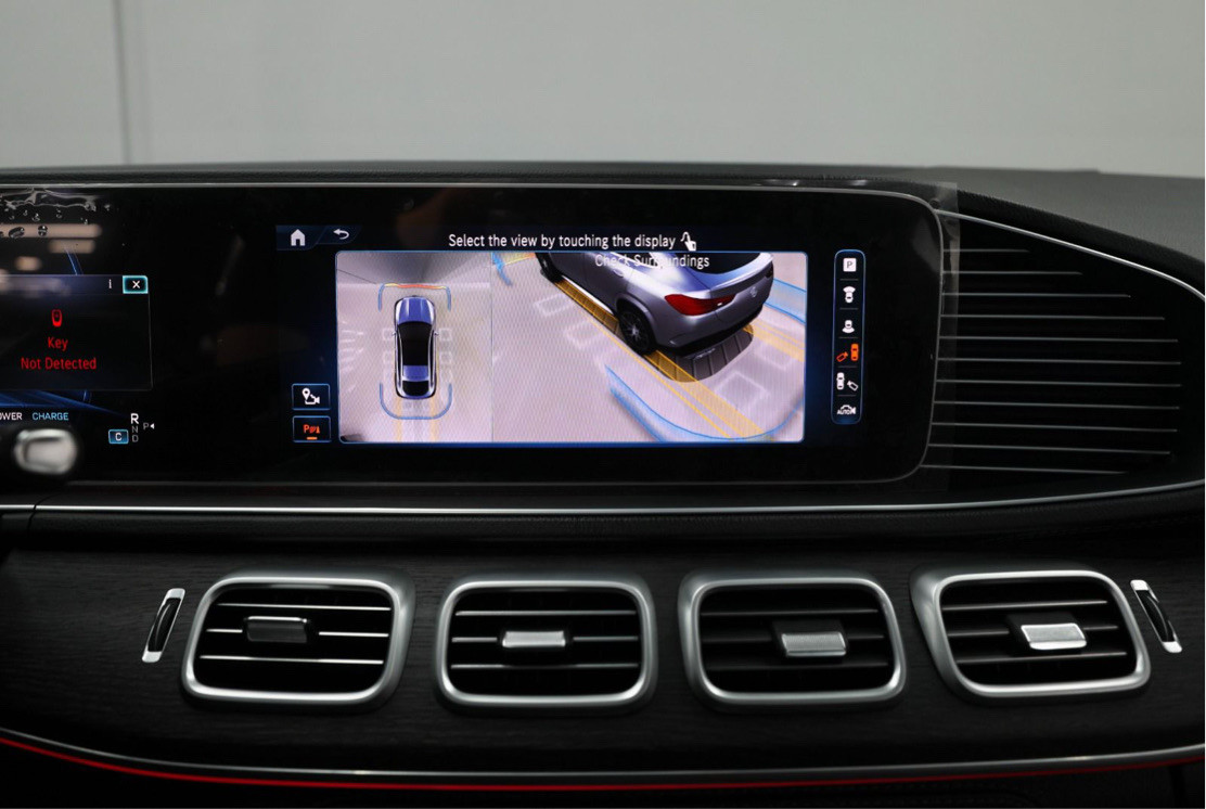 Mercedes Benz GLE SUV - Image 8