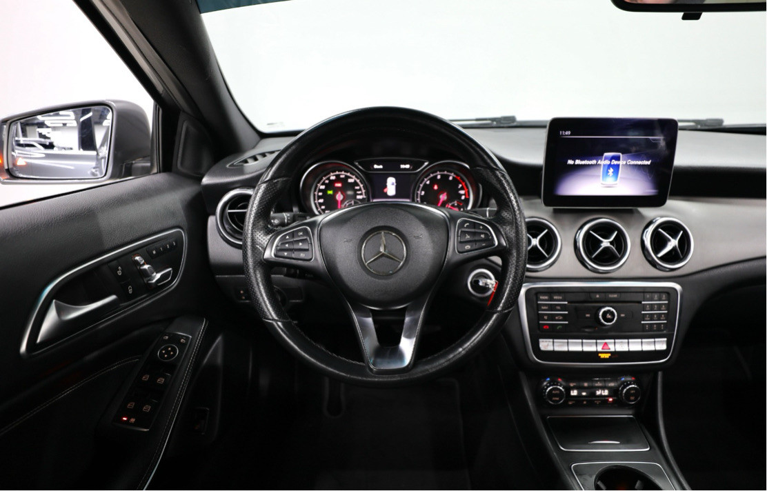 Mercedes Benz GLA - Image 7