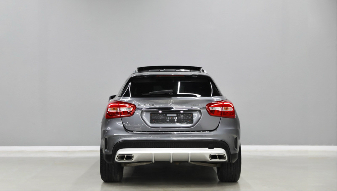 Mercedes Benz GLA - Image 4