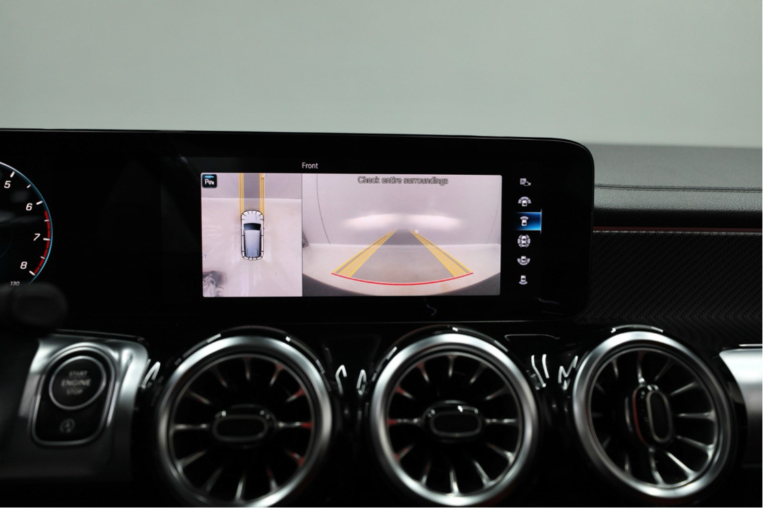 Mercedes Benz GLB - Image 14