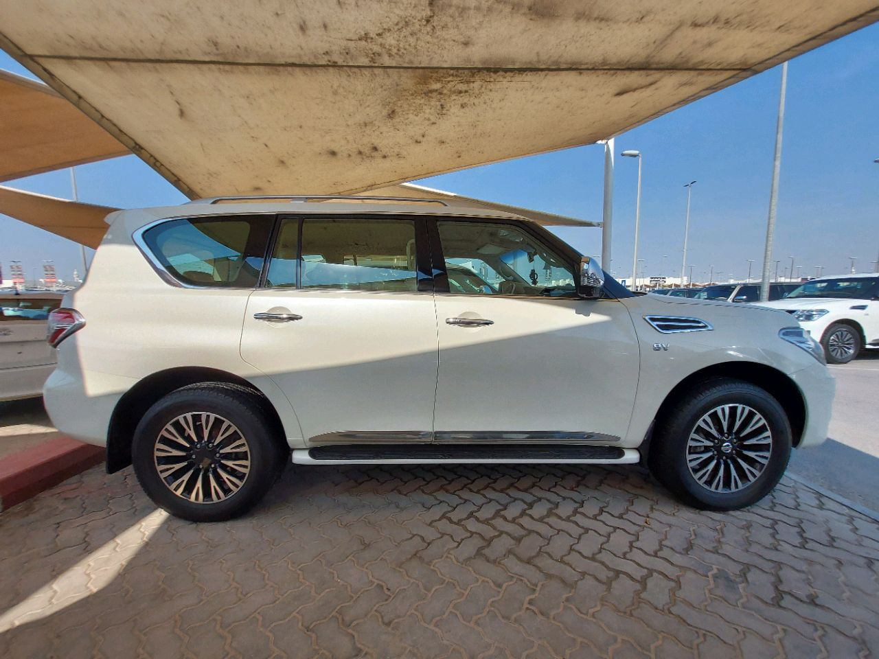 Nissan Patrol - Image 5