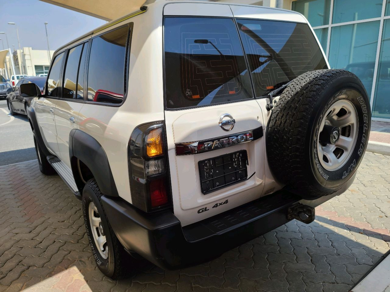 Nissan Gl - Image 4