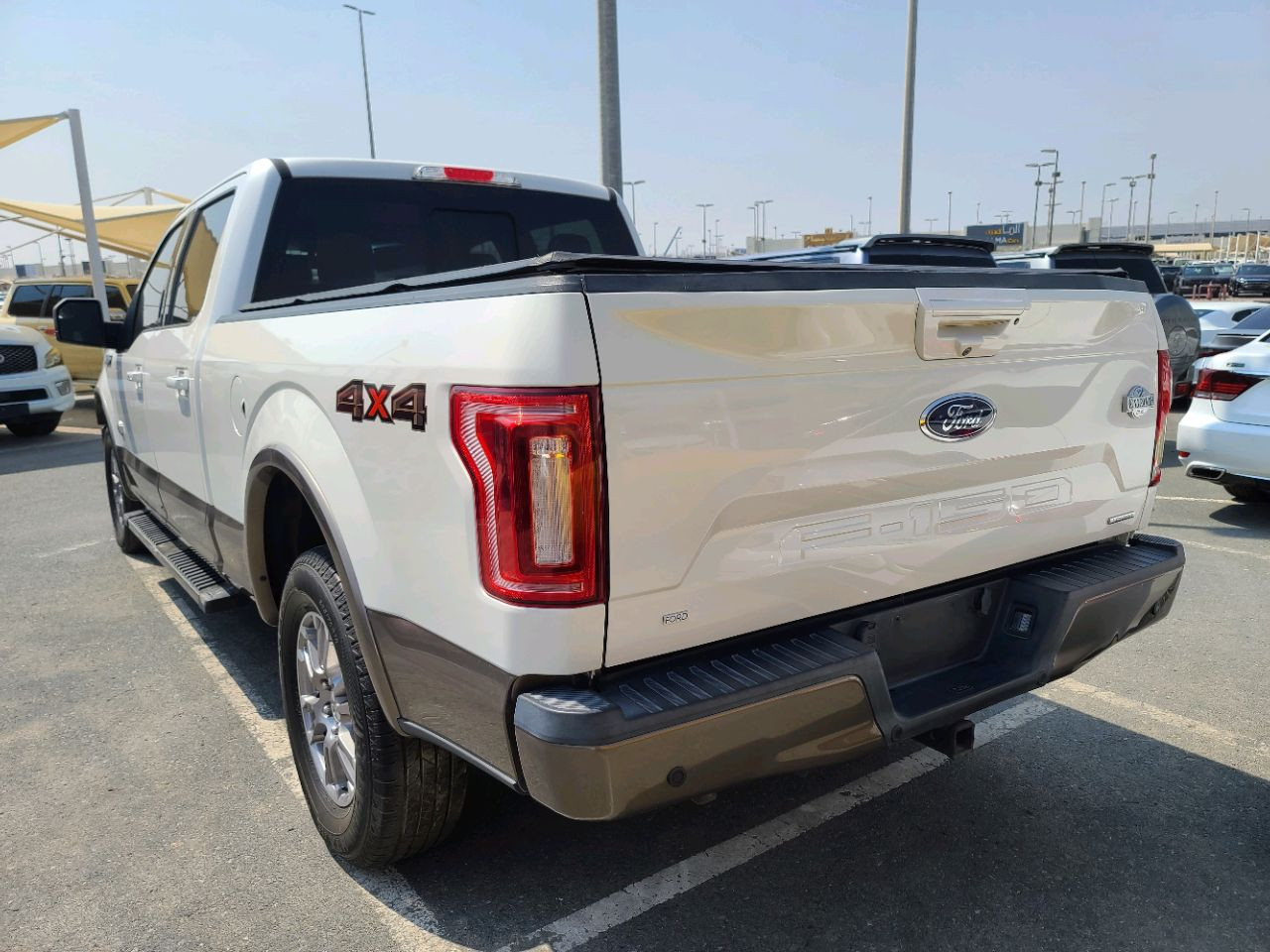 Ford F-Series Pickup - Image 8