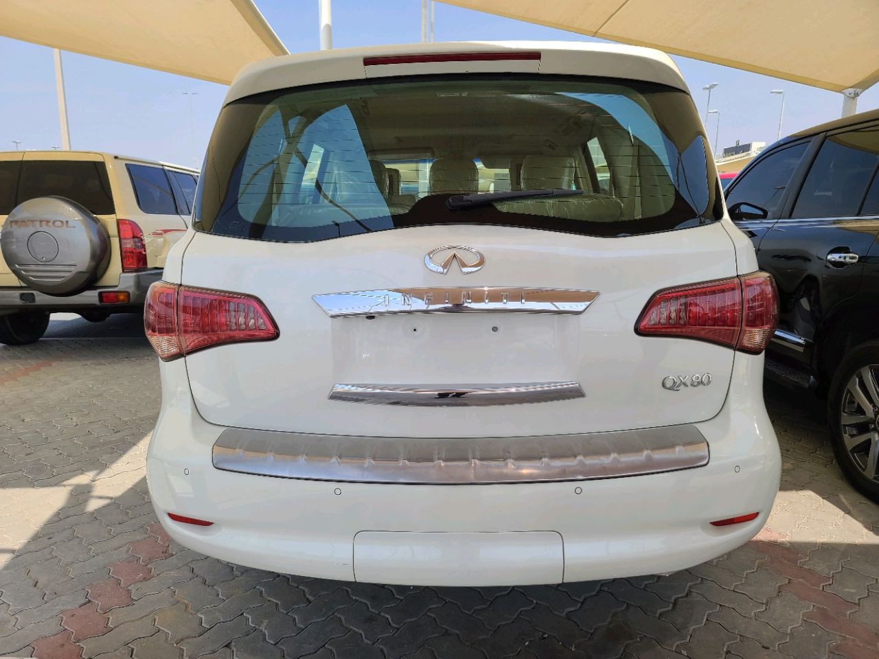 Infiniti QX80 - Image 4