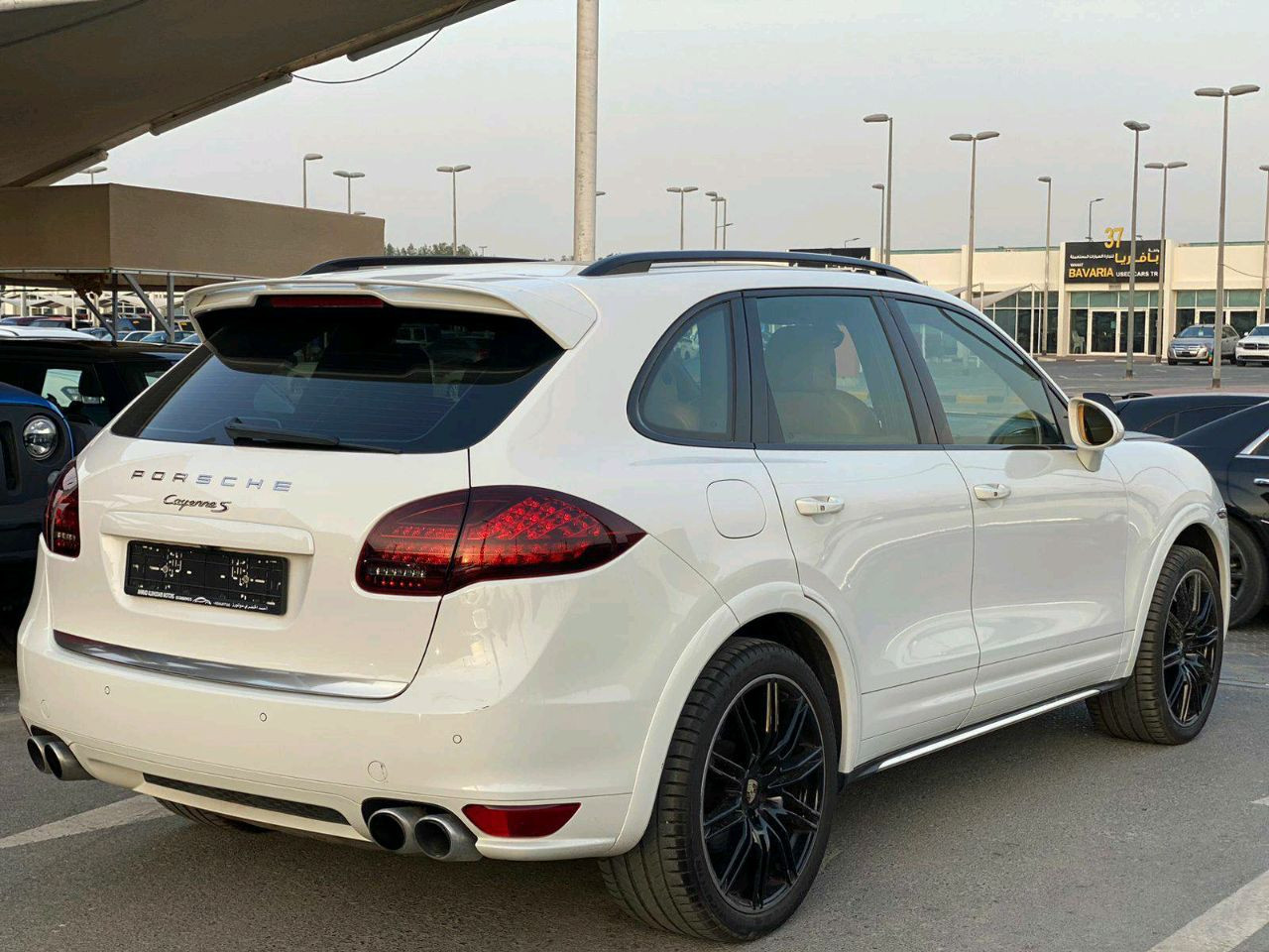 Porsche Cayenne - Image 4
