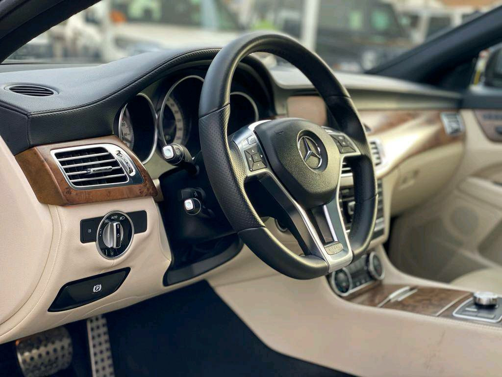 Mercedes Benz CLS-Class - Image 7