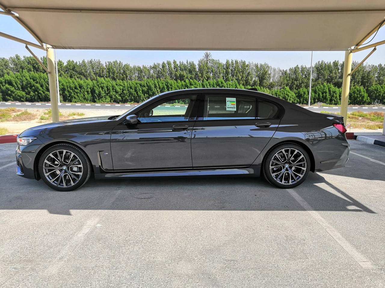 BMW 7-Series - Image 2