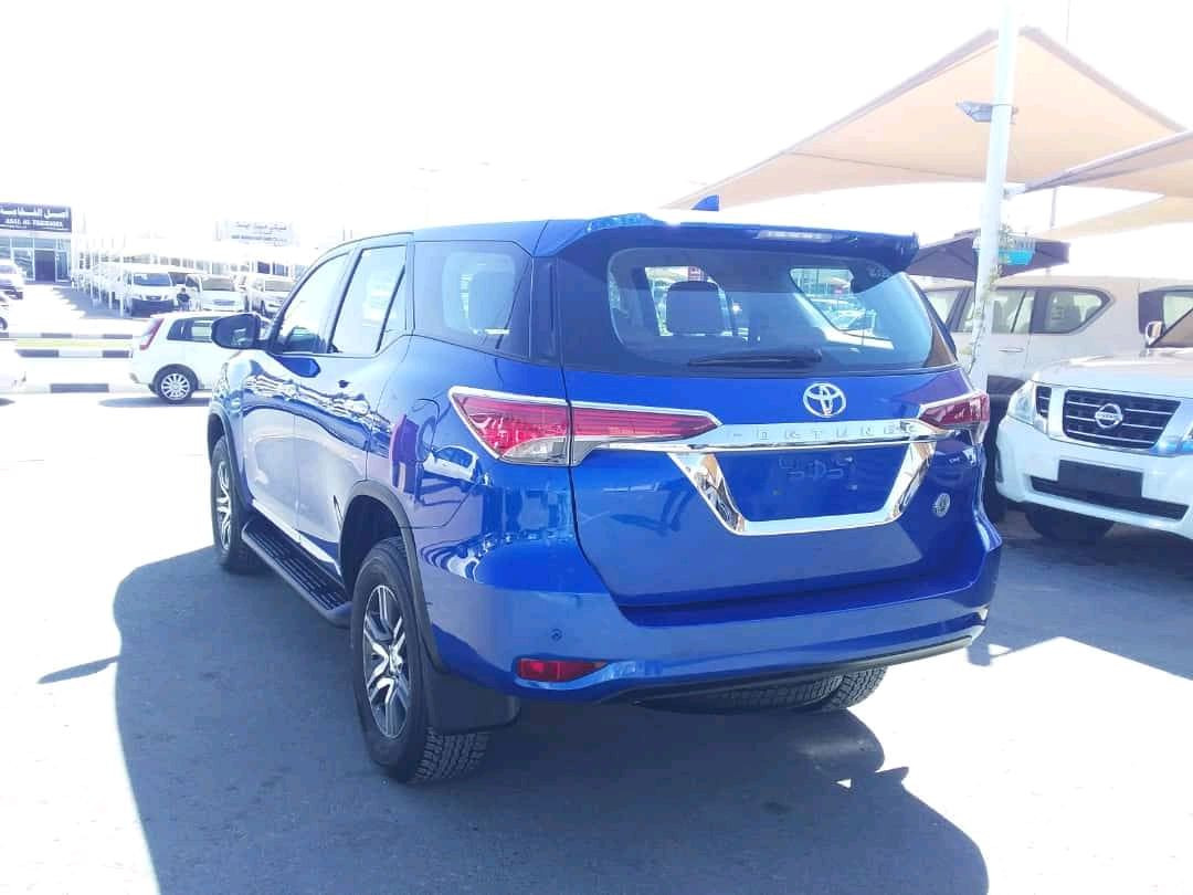 Toyota Fortuner - Image 5