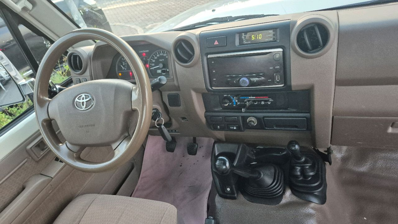 Toyota Land Cruiser - Image 3