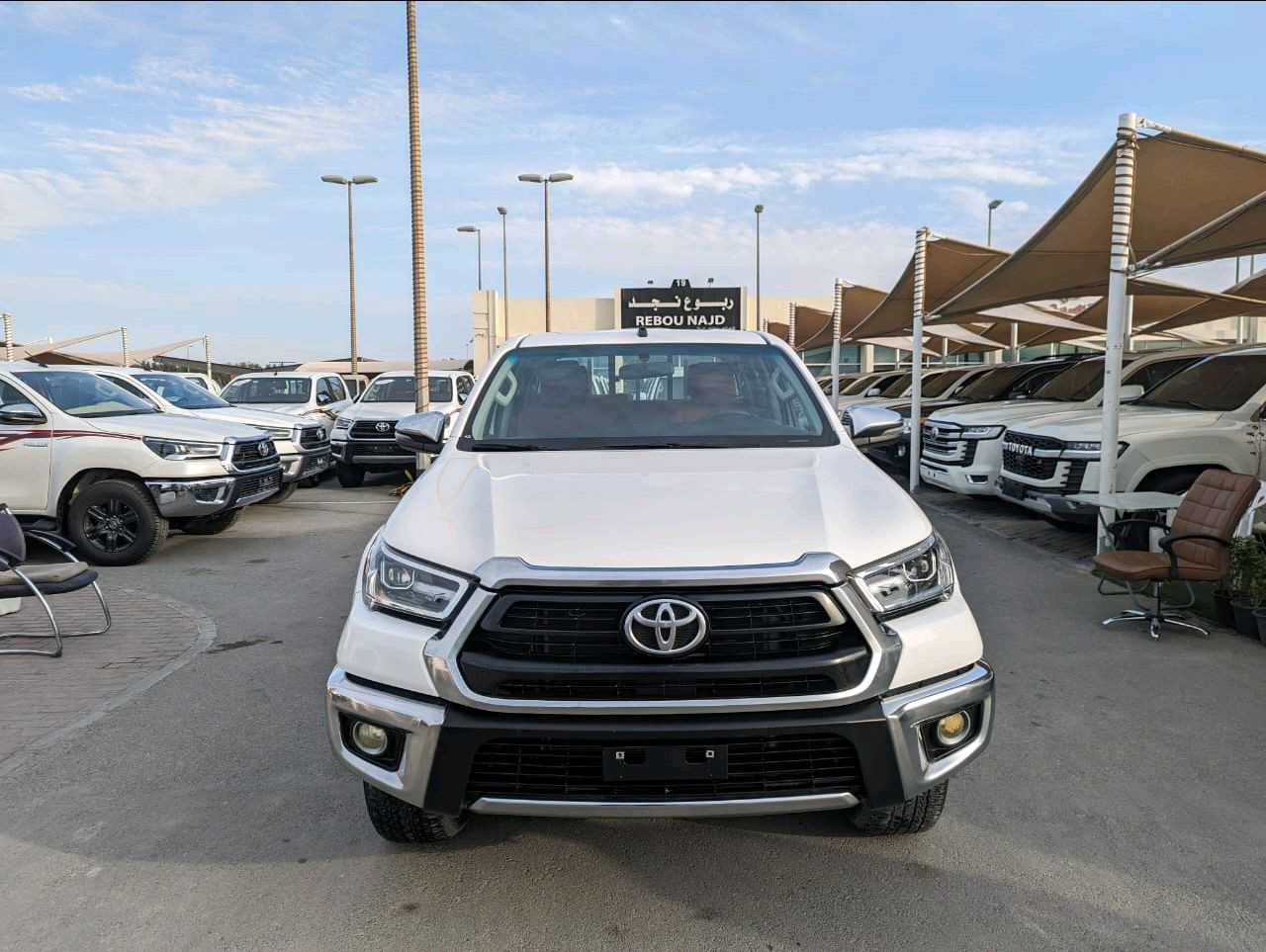Toyota Hilux - Image 6