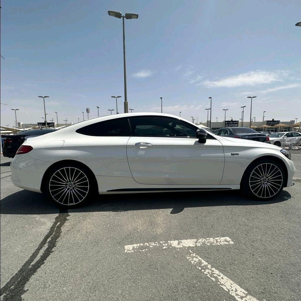 Mercedes Benz C-Class - Image 6