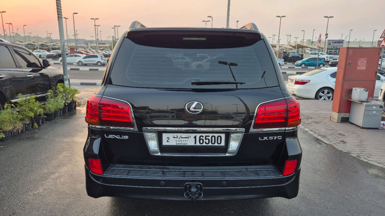 Lexus LX-Series - Image 11