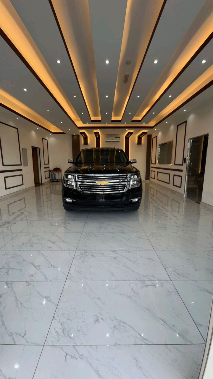 Chevrolet Tahoe - Image 8