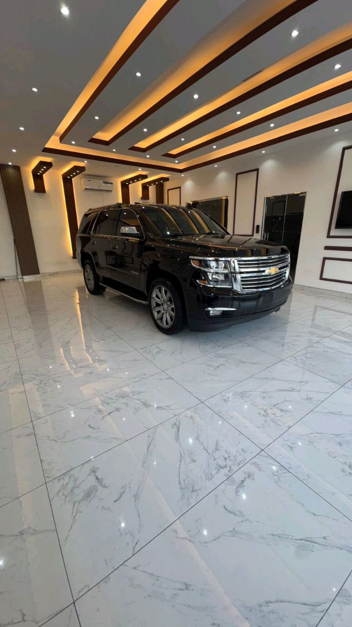 Chevrolet Tahoe - Image 2