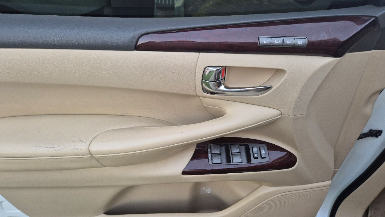 Lexus LX-Series - Image 5