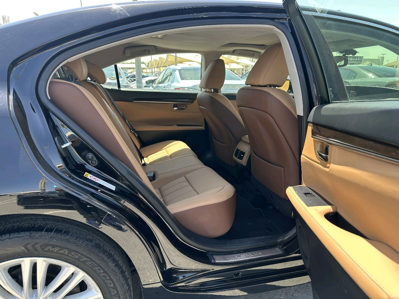 Lexus ES-Series - Image 9