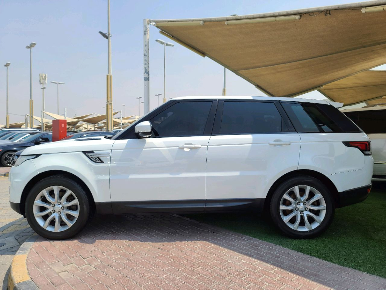 Range Rover Sport - Image 5