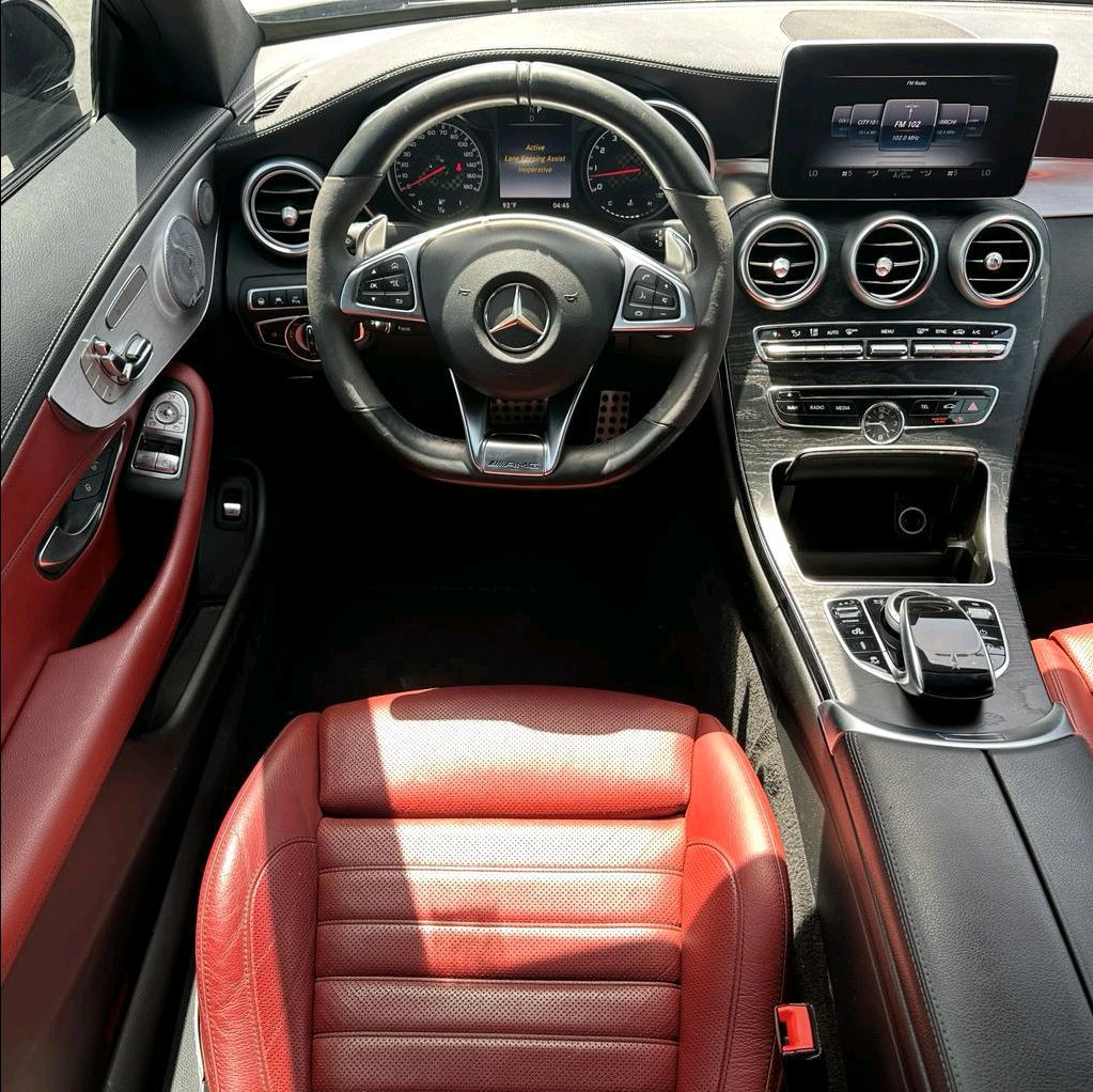 Mercedes Benz C-Class - Image 4