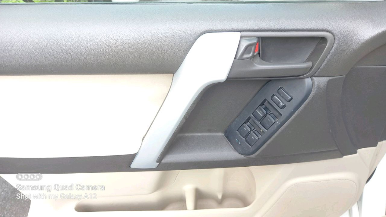 Toyota Prado - Image 5