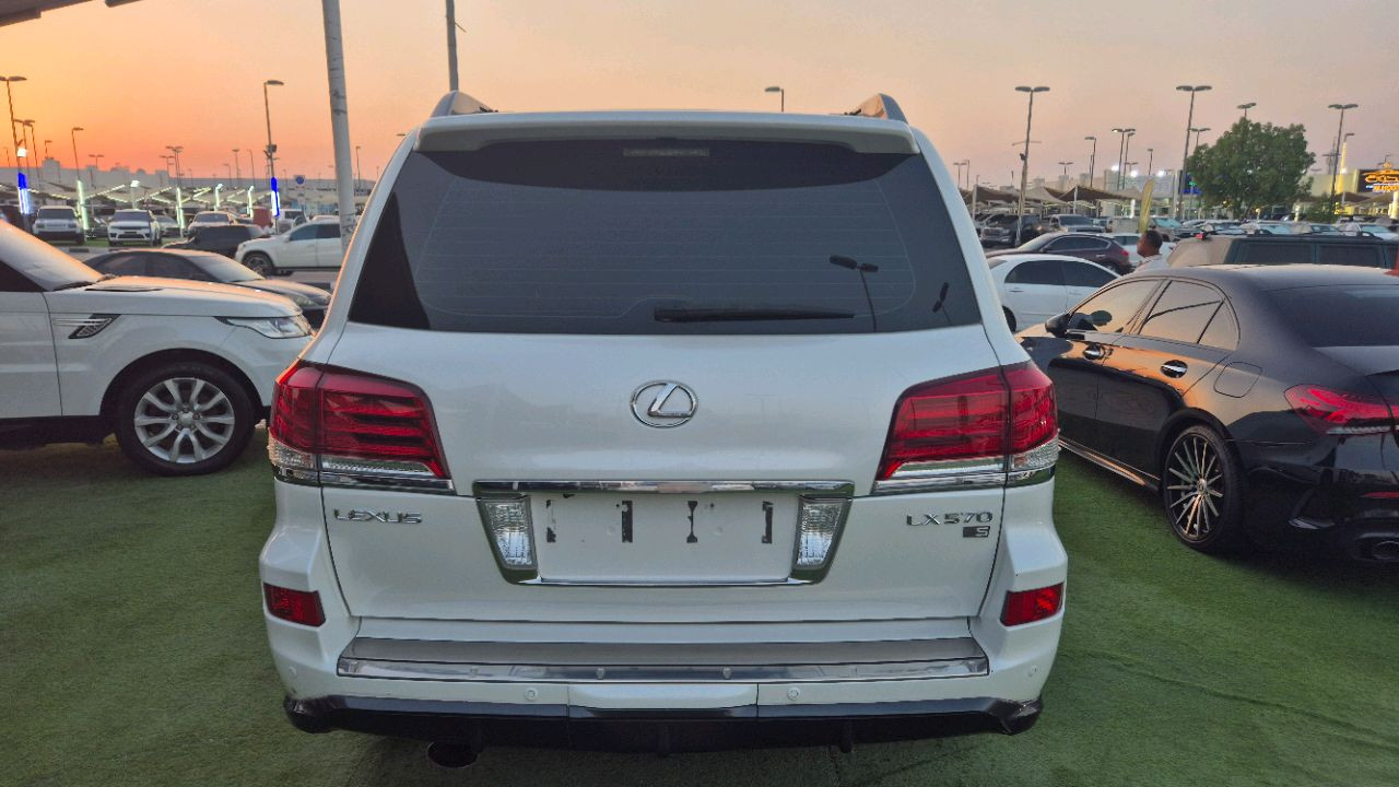 Lexus LX-Series - Image 2