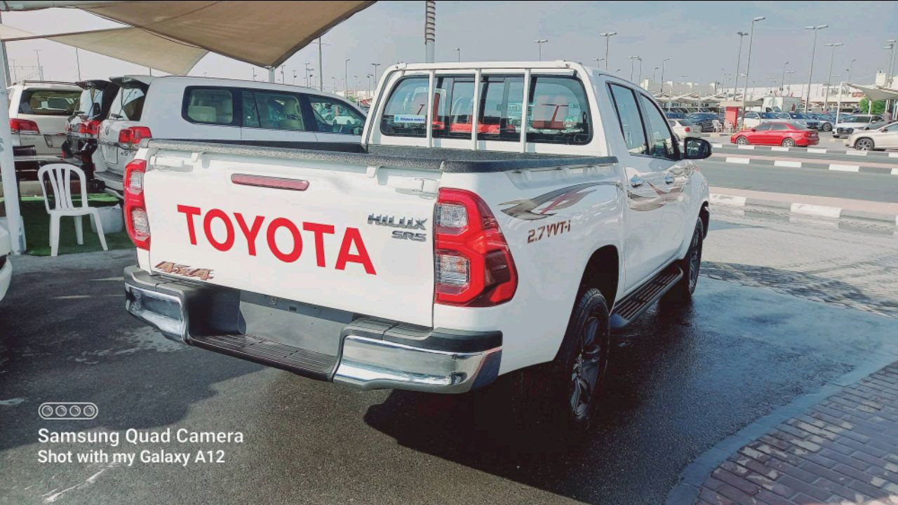 Toyota Hilux - Image 9