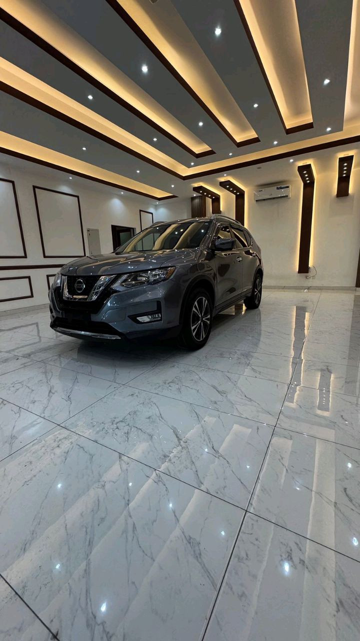 Nissan Rogue - Image 10