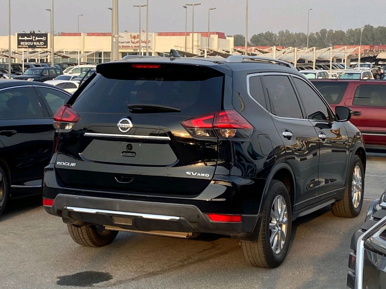 Nissan Rogue - Image 11