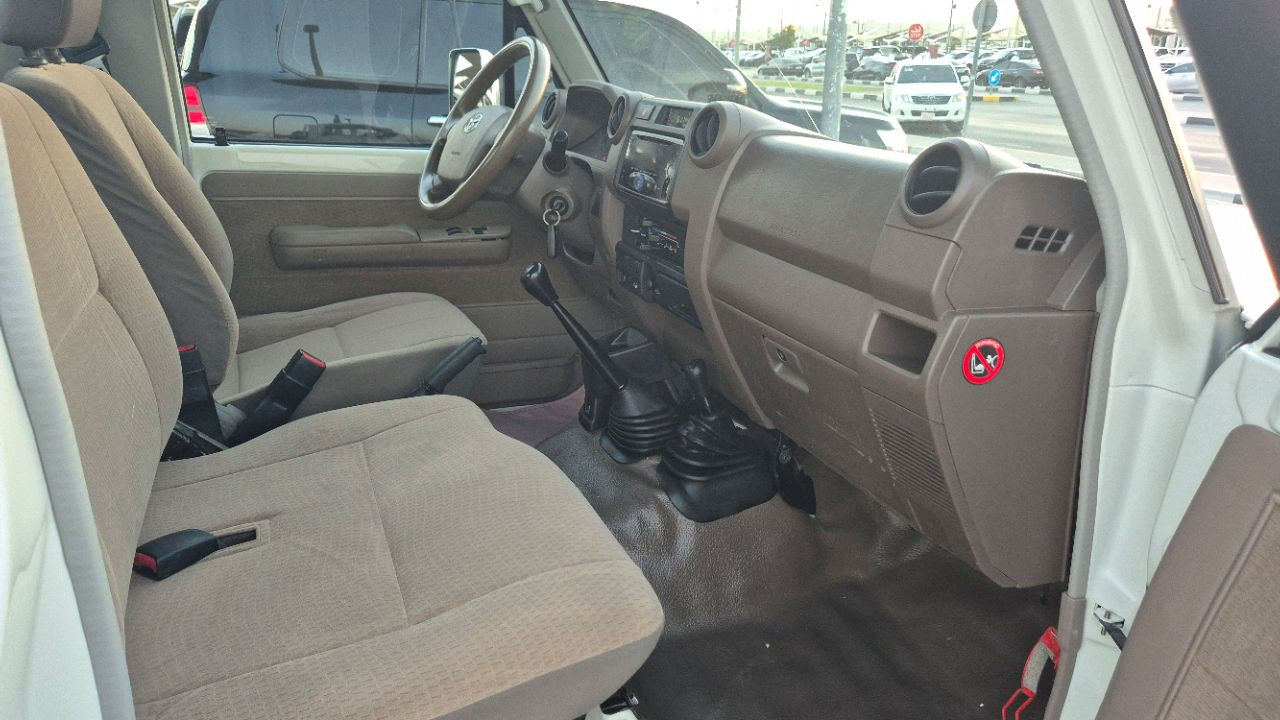 Toyota Land Cruiser - Image 5