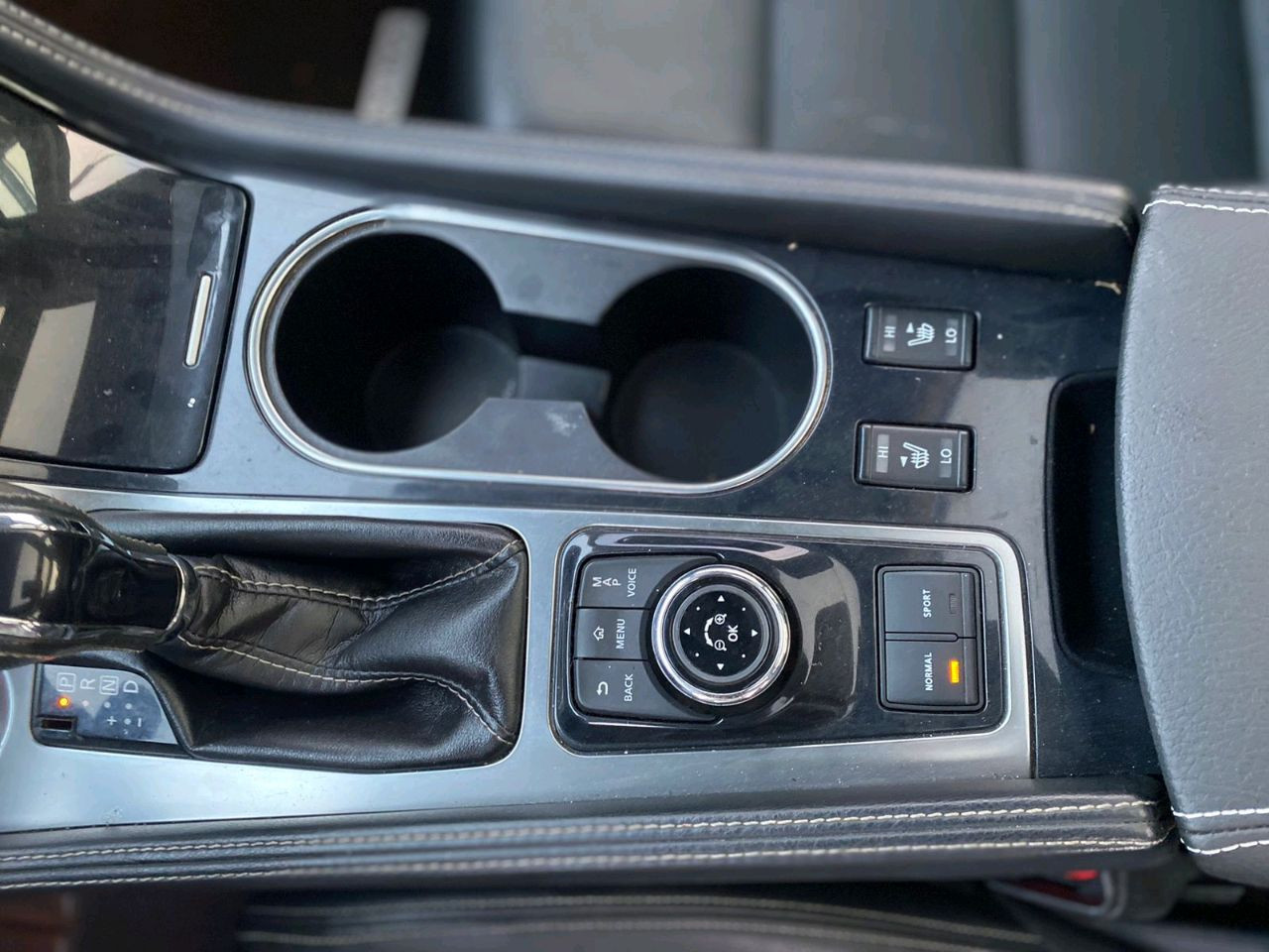 Nissan Maxima - Image 9