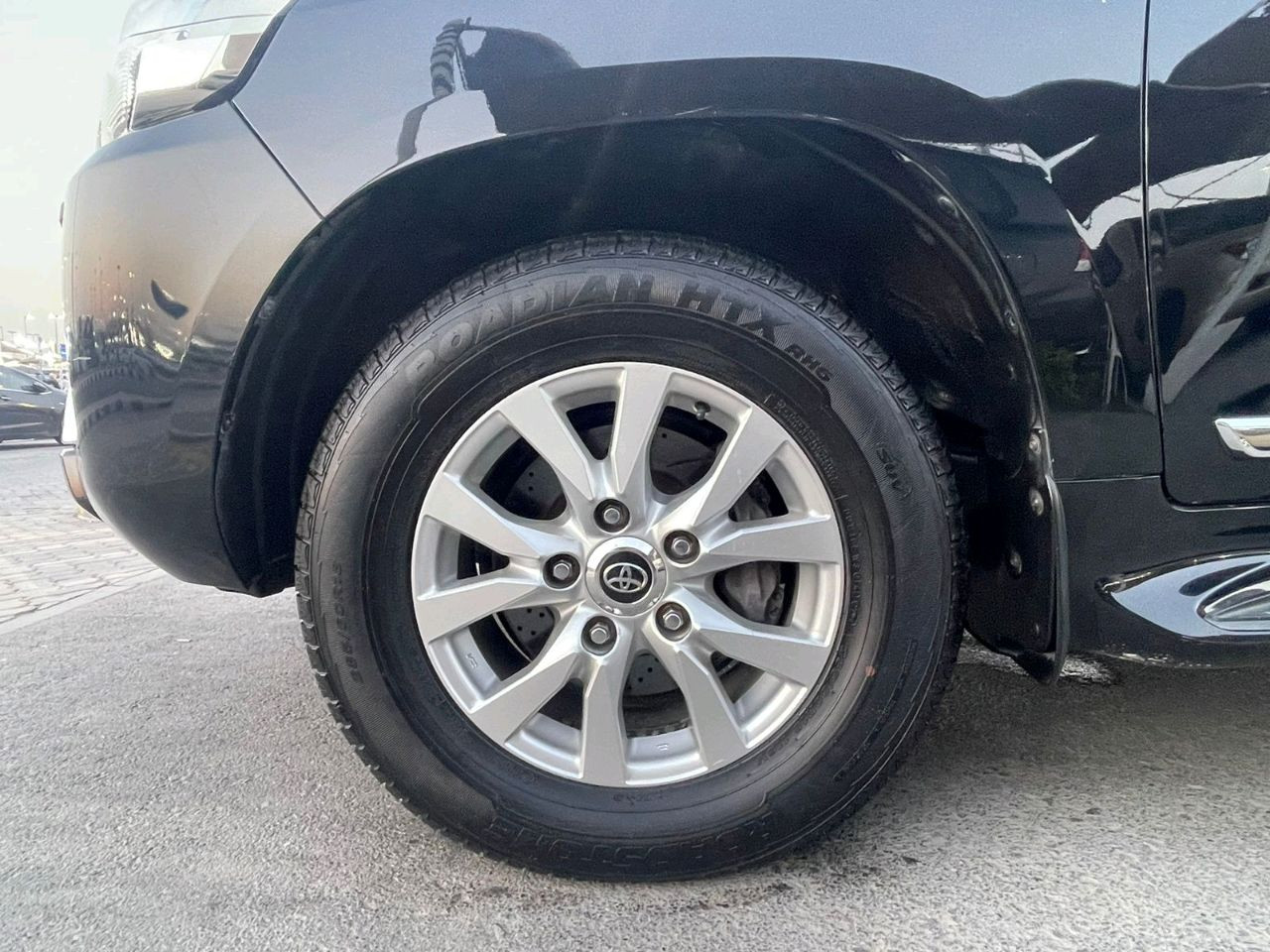 Toyota Land Cruiser - Image 14