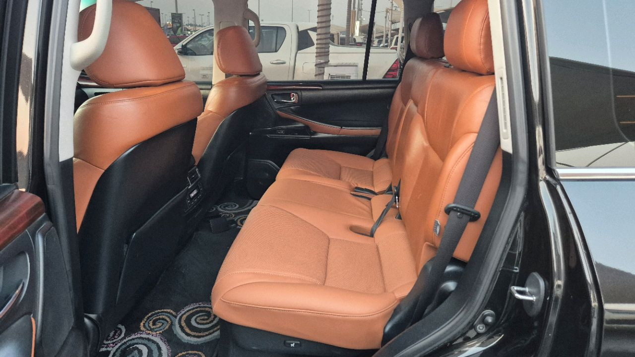 Lexus LX-Series - Image 13
