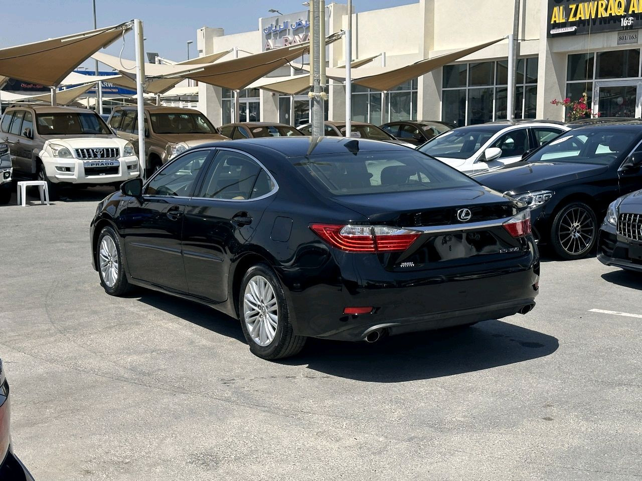 Lexus ES-Series - Image 7
