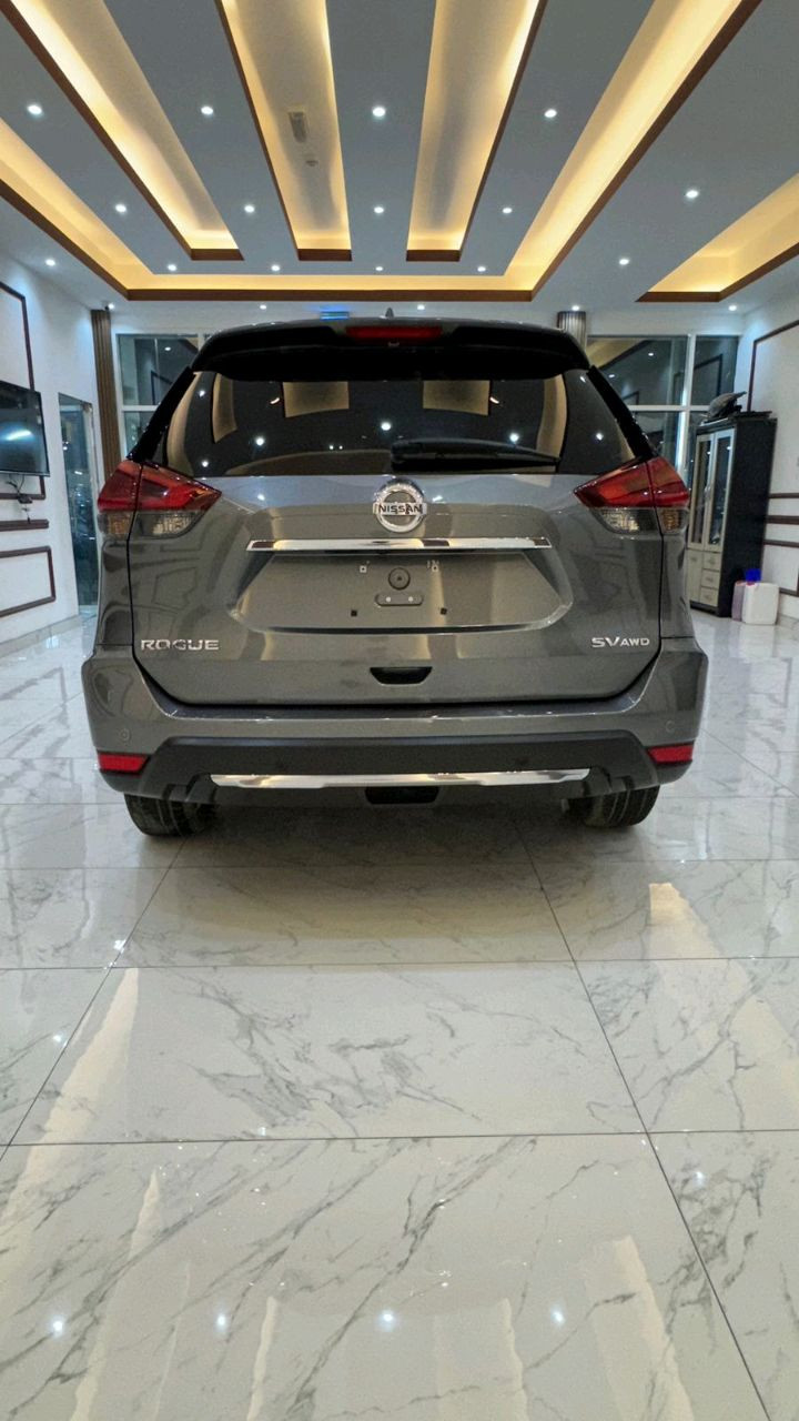 Nissan Rogue - Image 6