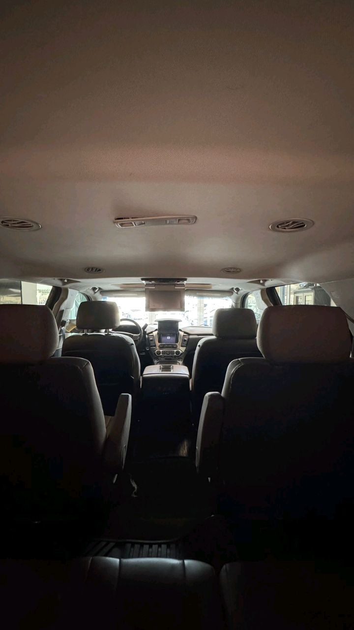Chevrolet Tahoe - Image 9
