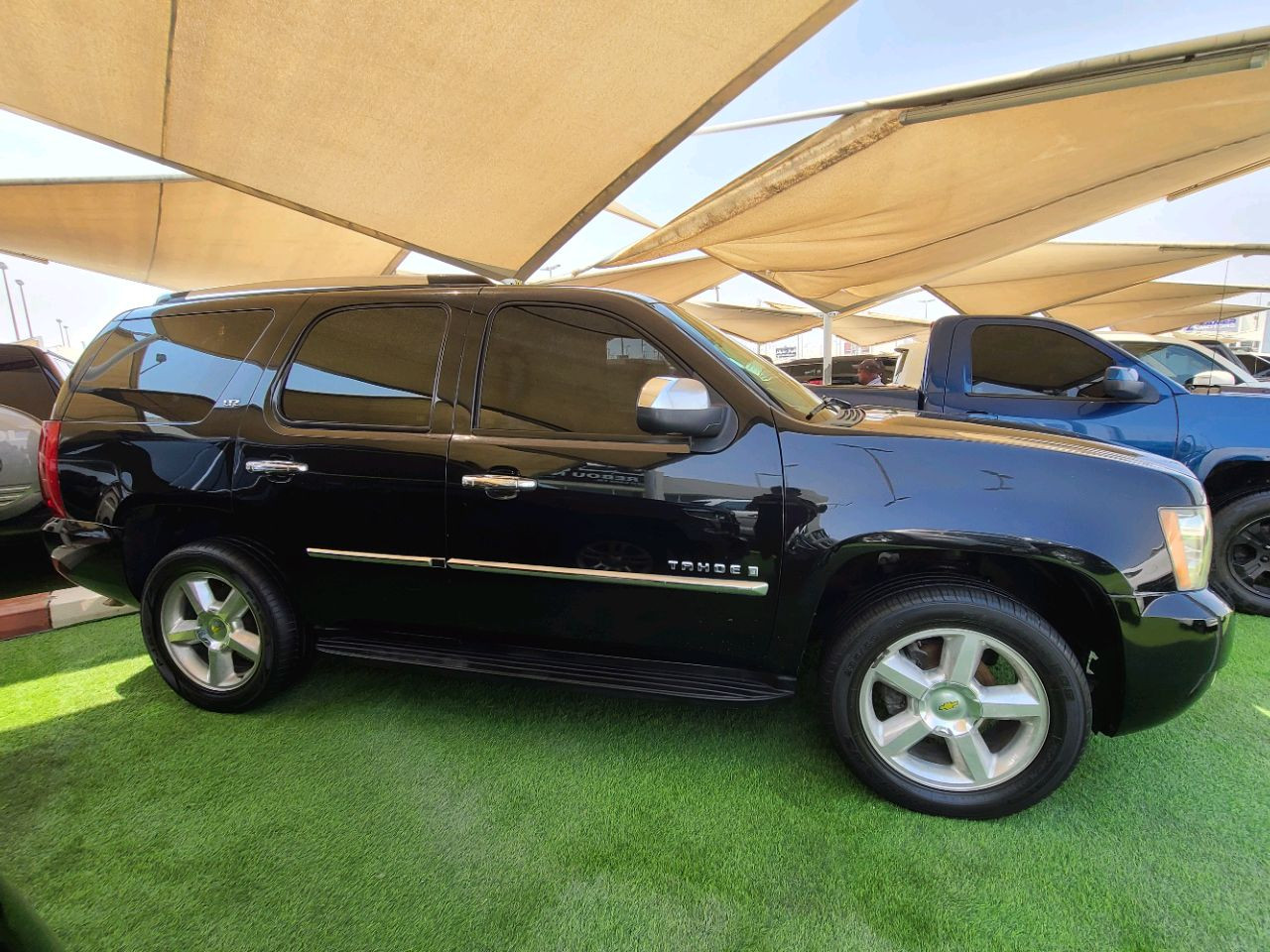 Chevrolet Tahoe - Image 13