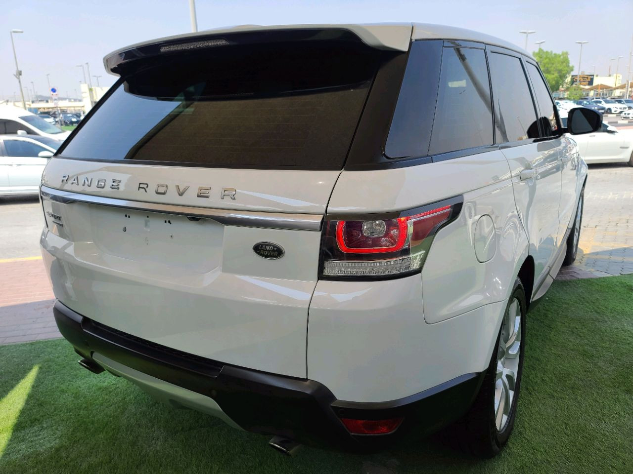 Range Rover Sport - Image 7