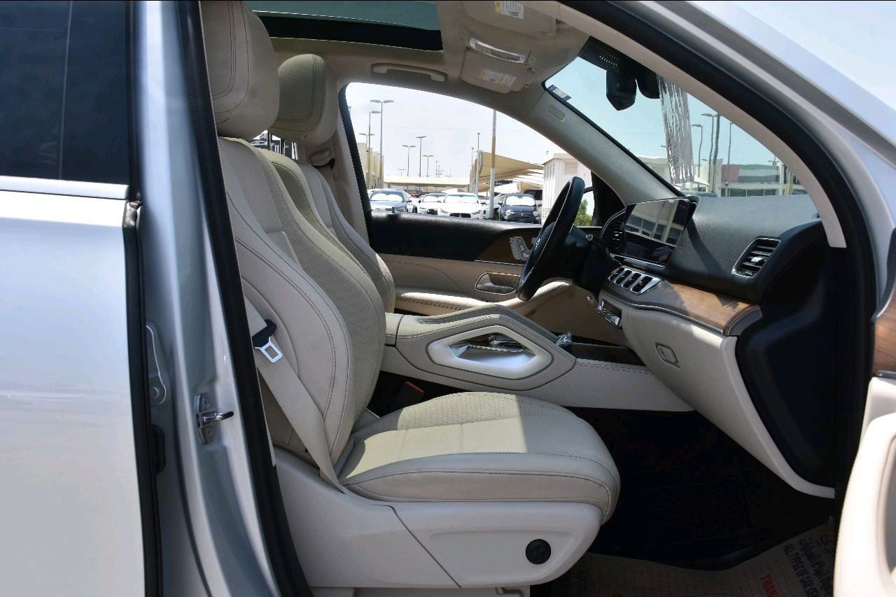 Mercedes Benz GLE SUV - Image 24
