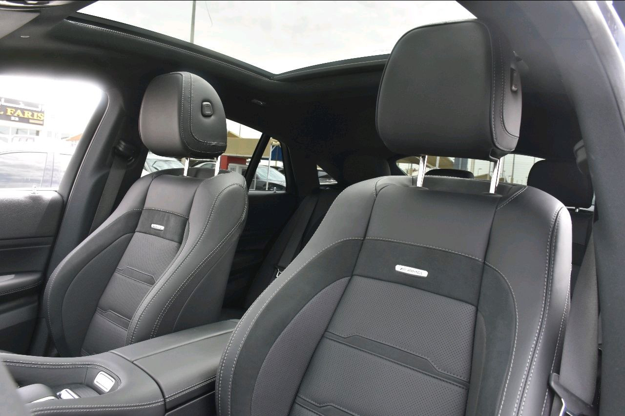 Mercedes Benz GLE SUV - Image 10