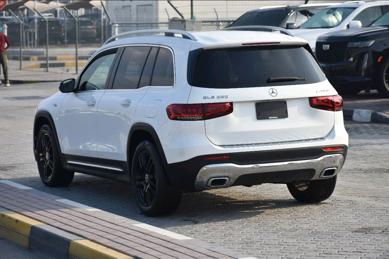 Mercedes Benz GLB - Image 10
