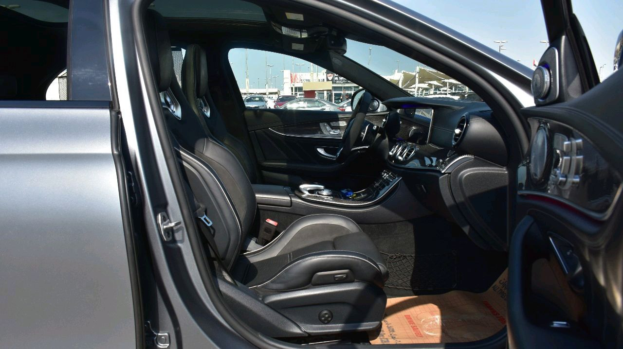 Mercedes Benz E-Class - Image 10