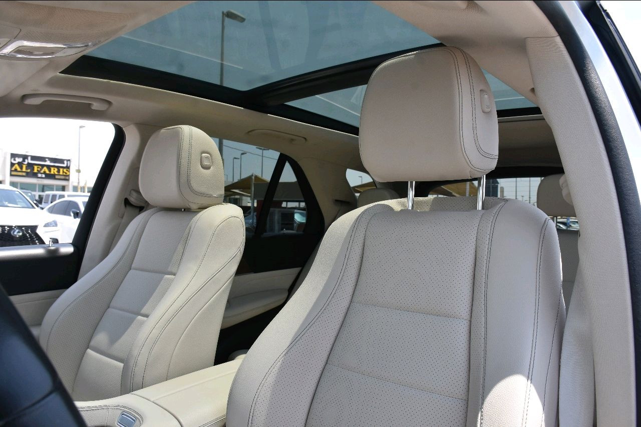 Mercedes Benz GLE SUV - Image 13