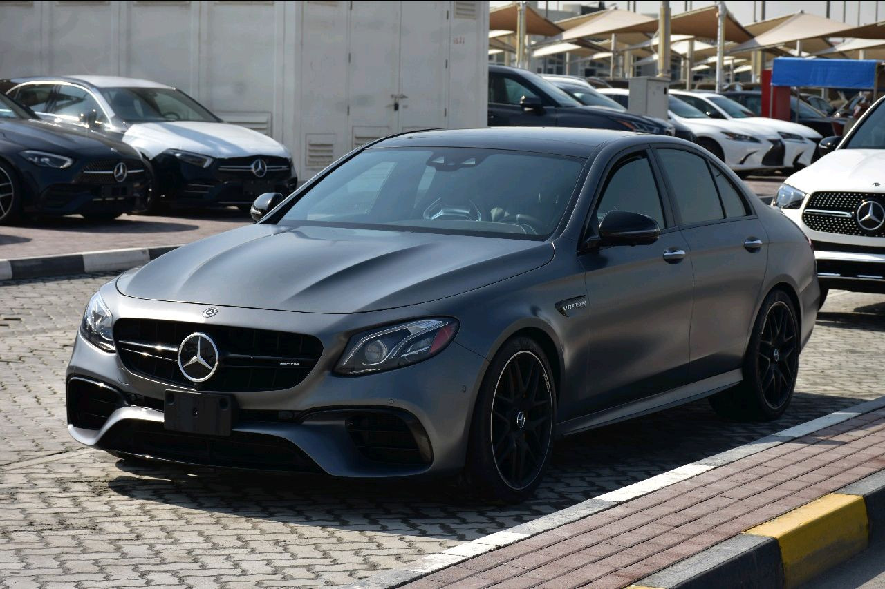 Mercedes Benz E-Class - Image 8