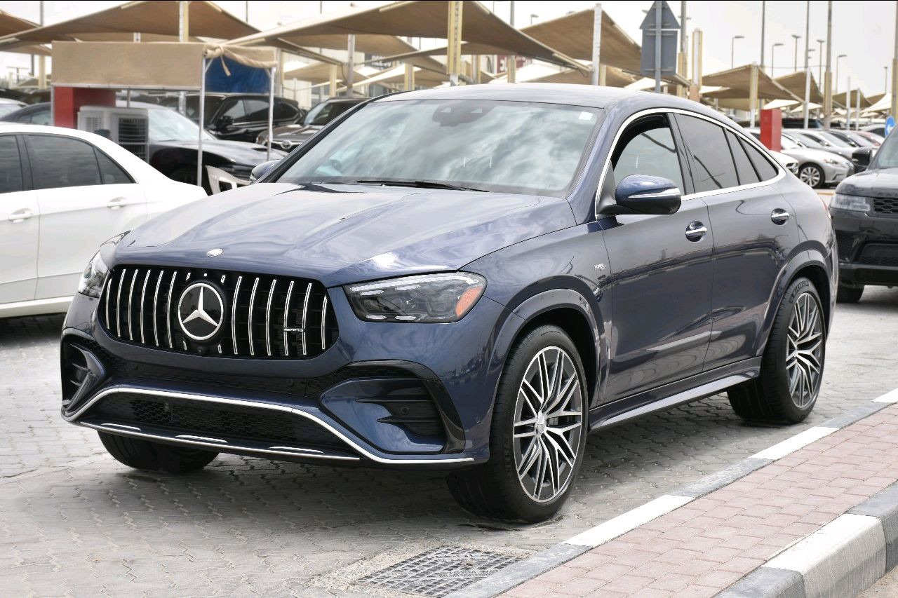 Mercedes Benz GLE SUV - Image 12