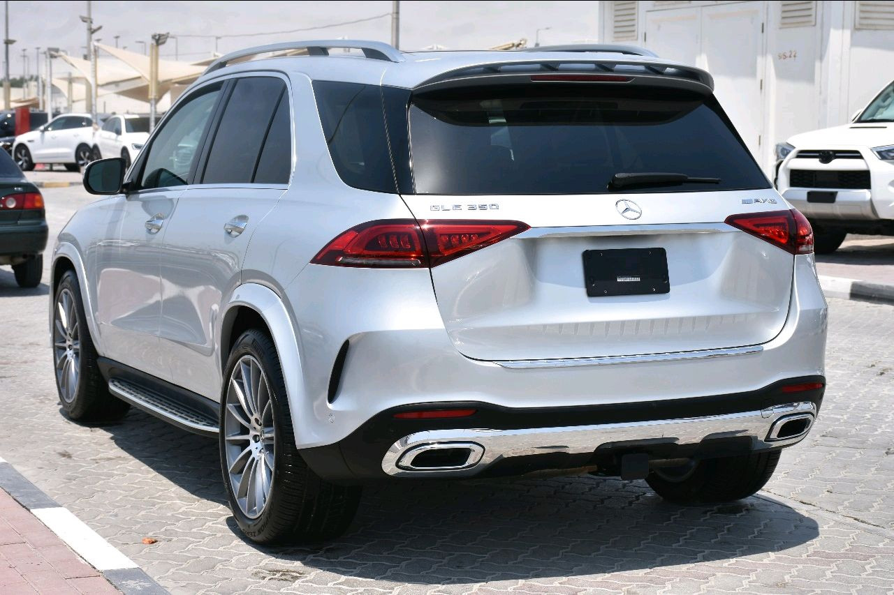 Mercedes Benz GLE SUV - Image 11