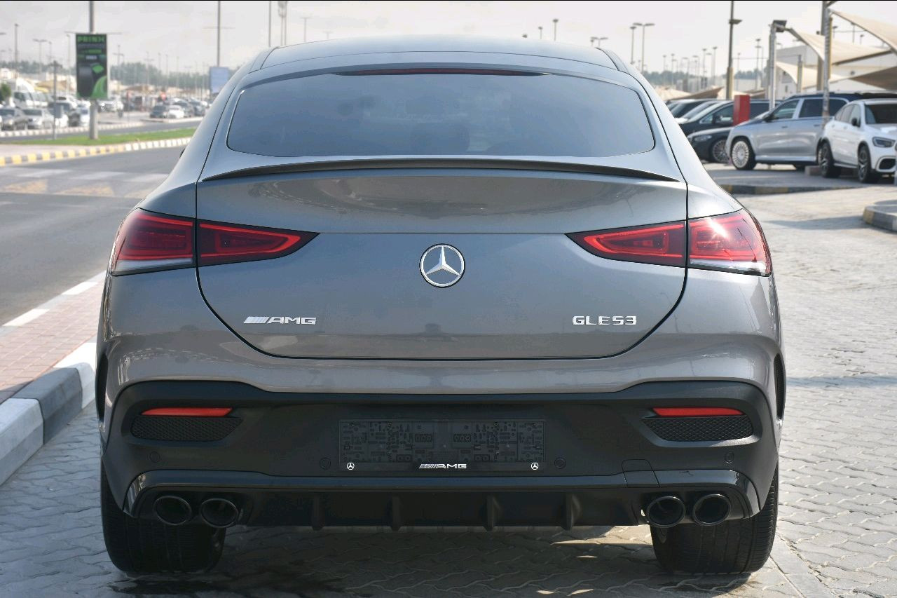 Mercedes Benz GLE SUV - Image 10